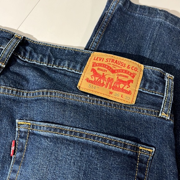 Levi's denim jeans mens 514 36x32 medium wash straight leg - Picture 4 of 4